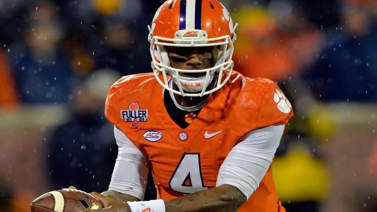 Clemson quarterback Deshaun Watson