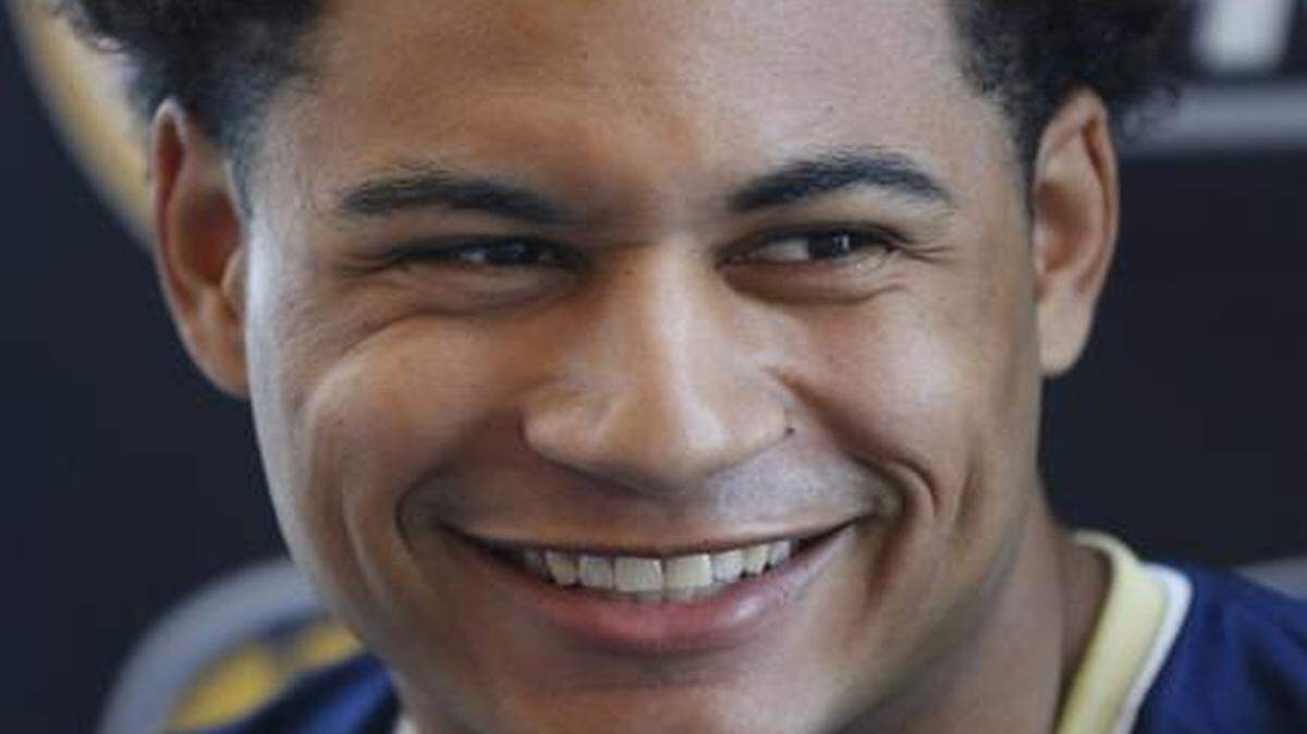 
A basketball point guard’s mentality: ‘As long as I’m doing my part,’ Georgia Tech quarterback Justin Thomas said, ‘everyone should get the ball.’ 
