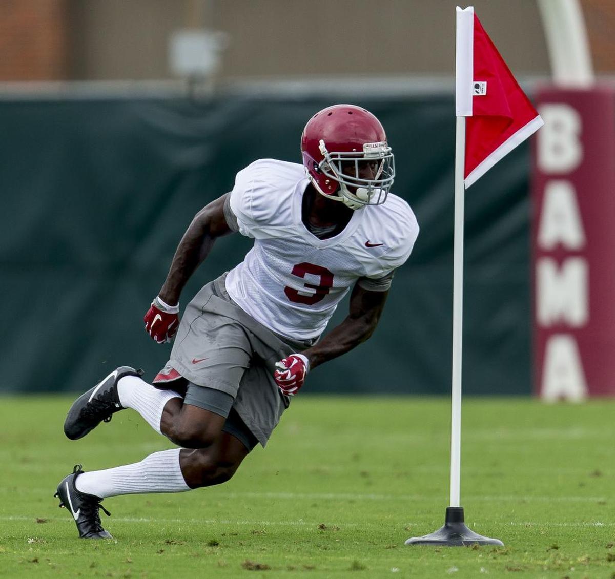 Alabama wide receiver Calvin Ridley (3) works through drills during fall camp NCAA college football practice Monday, Aug. 7, 2017, at the Thomas-Drew Practice Fields in Tuscaloosa, Ala.