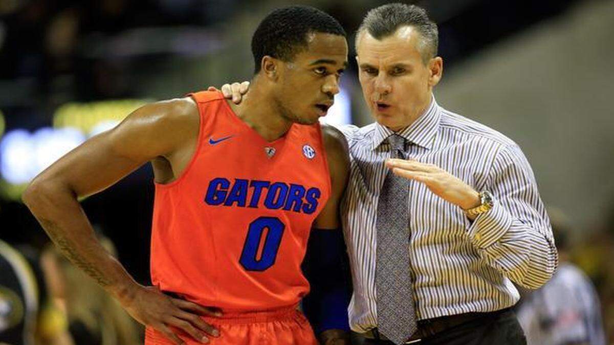 
Head coach Billy Donovan of the Florida Gators talks with Kasey Hill during a game against Missouri on Feb. 24, 2015 in Columbia, Missouri. 
