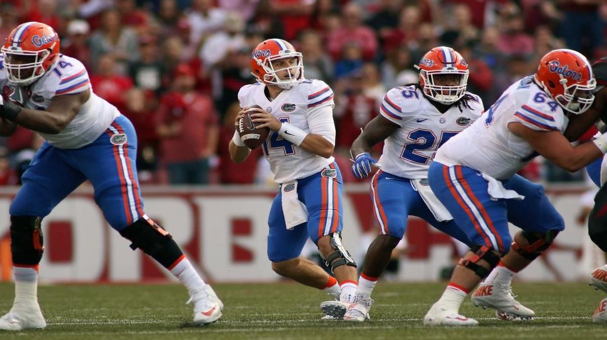 The second surgery, this time on his throwing shoulder, comes about two months after Luke Del Rio had surgery on his non-throwing shoulder that is keeping him out of spring practice.