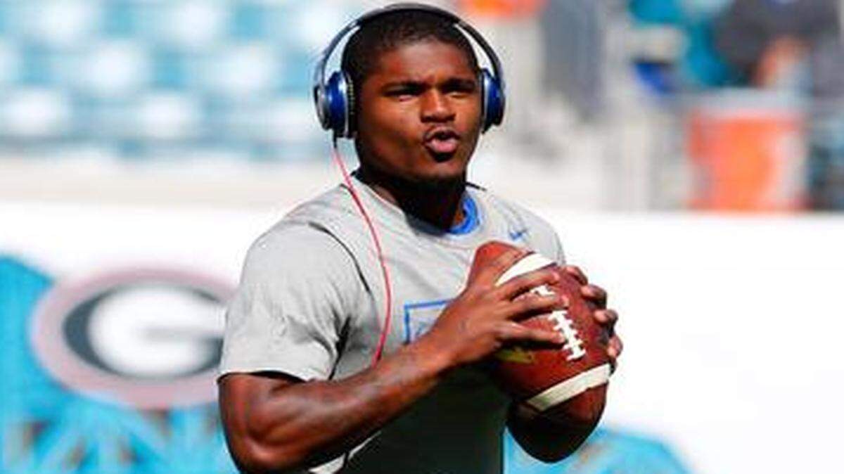 
Treon Harris of the Florida Gators warms up before a game against Georgia at EverBank Field on Nov. 1, 2014 in Jacksonville, Florida. 
