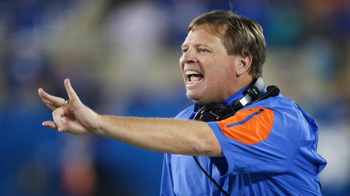 Come Saturday night, when No. 25 Florida opens the 2016 season against UMass, coach Jim McElwain and the Gators will have their first chance to redeem themselves from the downward spiral that brought the momentum of McElwain’s first season to a screeching halt.