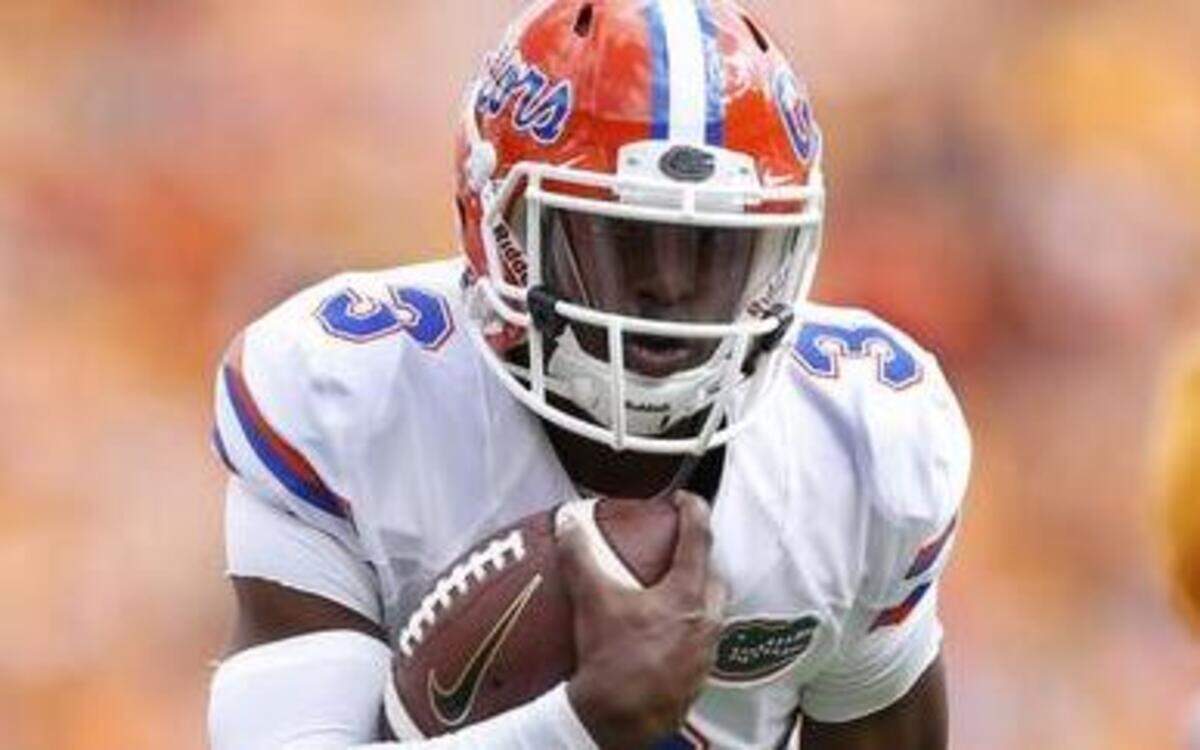 
Treon Harris of the Florida Gators runs for yardage against Tennessee on Oct. 4, 2014 in Knoxville. 
