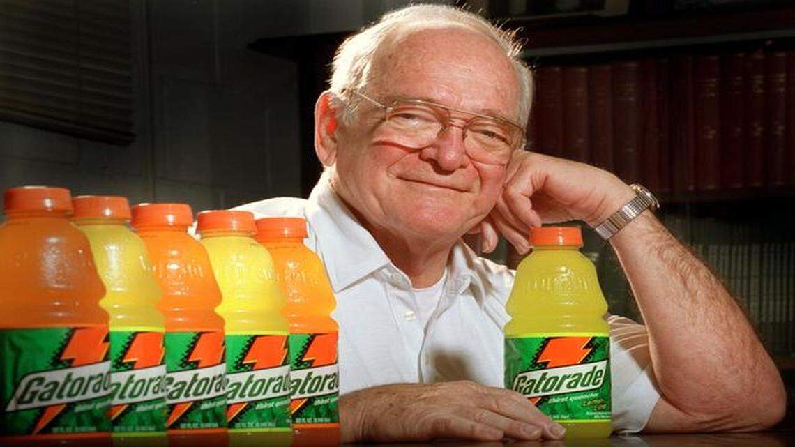 
The thirst quencher: Dr. Robert Cade, the lead inventor of Gatorade and a professor at UF, is shown in this Nov.
24, 1999 file photo in Gainesville. He died in 2007. 
