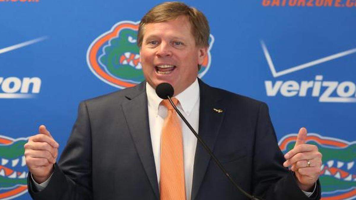 
Jim McElwain is introduced as the new head football coach at the University of Florida on Saturday, Dec. 6, 2014 at Ben Hill Griffin Stadium in Gainesville, Fla. 
