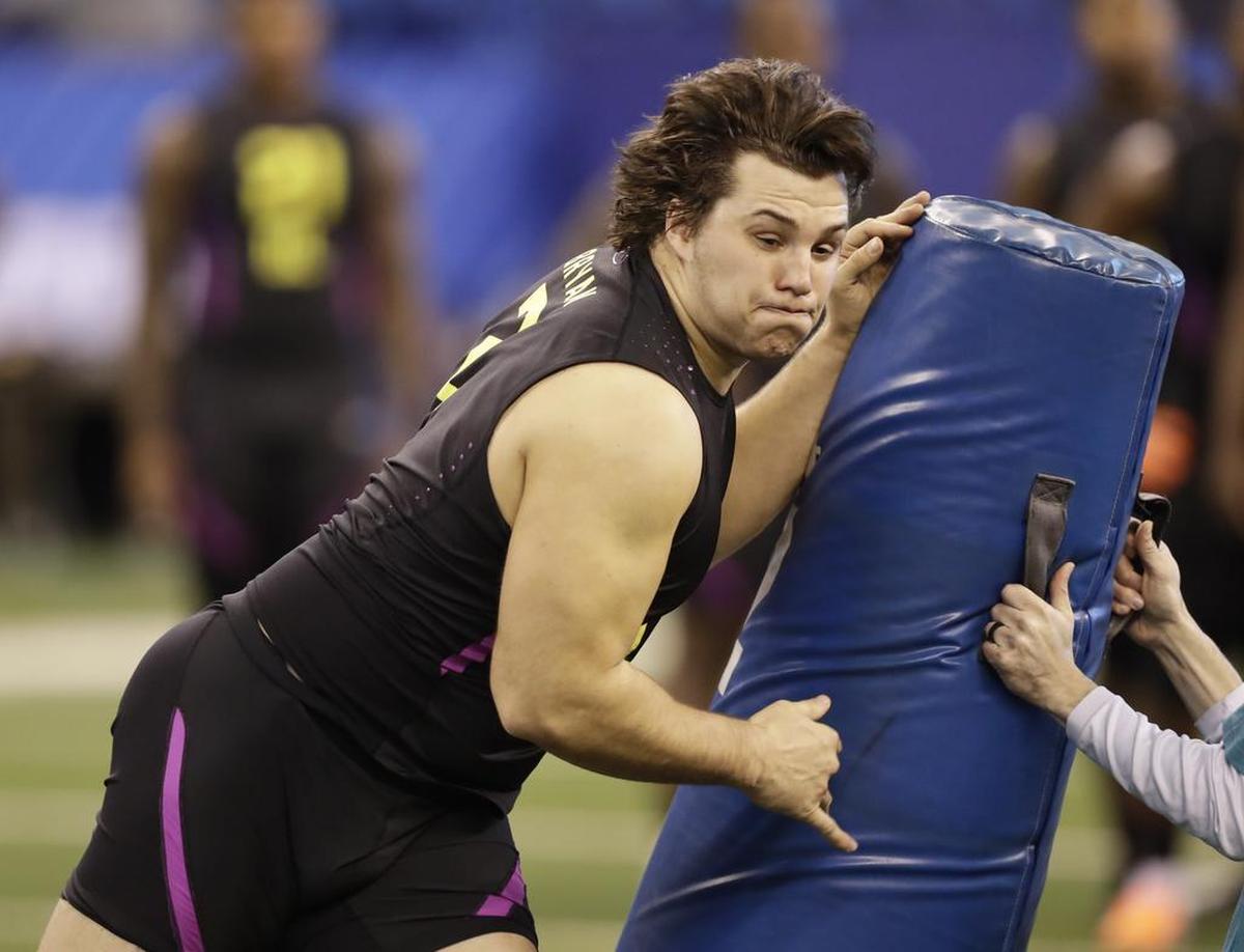 Florida defensive lineman Taven Bryan runs a drill during the NFL football scouting combine, March 4, 2018, in Indianapolis.