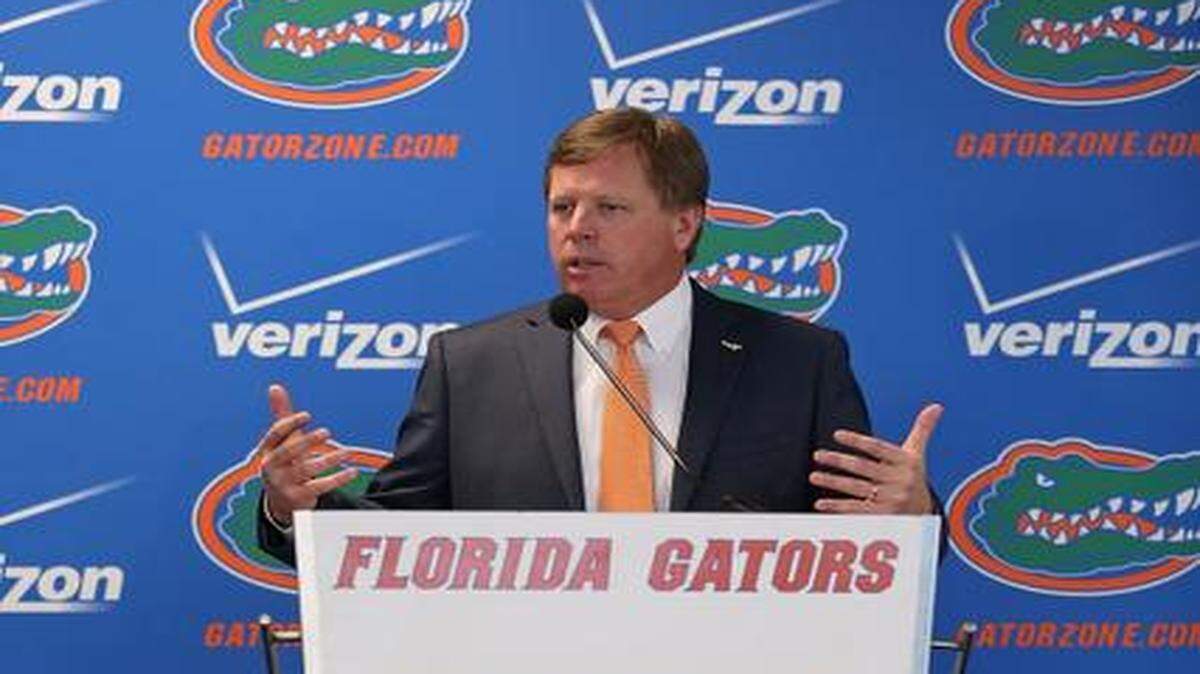 
 Florida Gators head coach Jim McElwain speaks during an introductory press conference on December 6, 2014 in Gainesville, Florida. McElwain has left Colorado State and replaces ex-Florida coach Will Muschamp who was fired earlier this season. 

