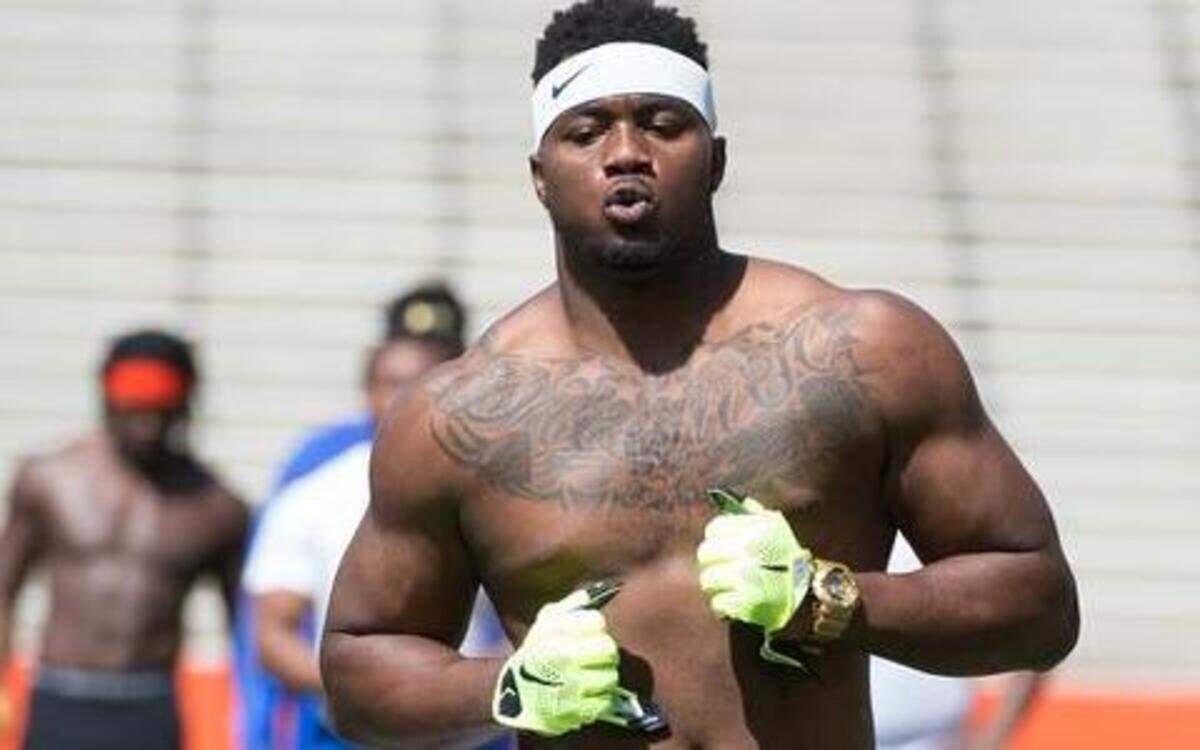 
Dante Fowler Jr. goes through running drills during the Pro Scout Day at the University of Florida in Gainesville on Tuesday, April, 7, 2015. 
