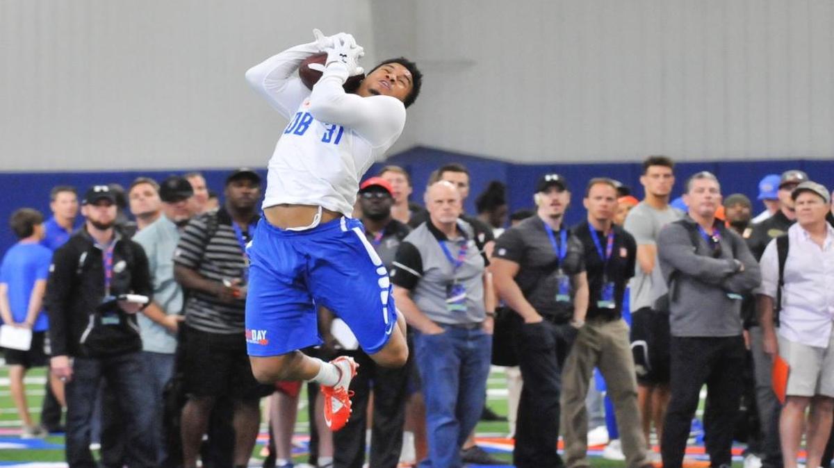 UF cornerback Jalen Tabor catches a pass during positional drills during Florida's Pro Day on Tues., March 28, 2017.