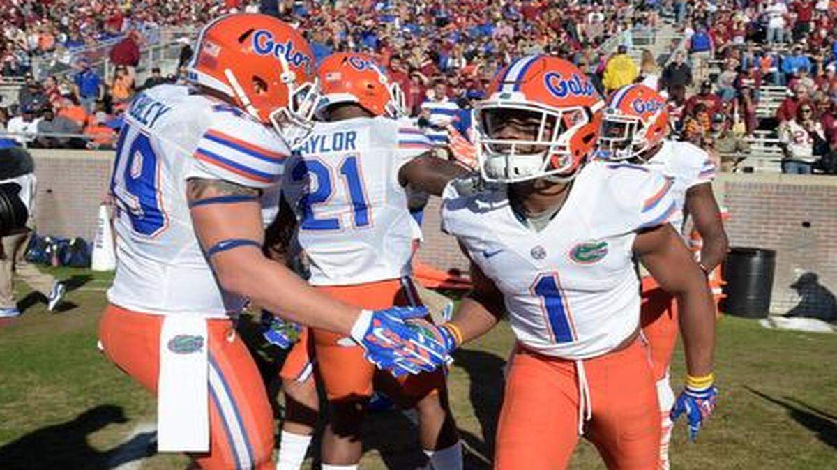 
Stingy secondary: Florida’s Vernon Hargreaves III (1) leads a Gators defense that has yielded just 213.1 passing yards per game over its final eight contests after struggling early in the season. 
