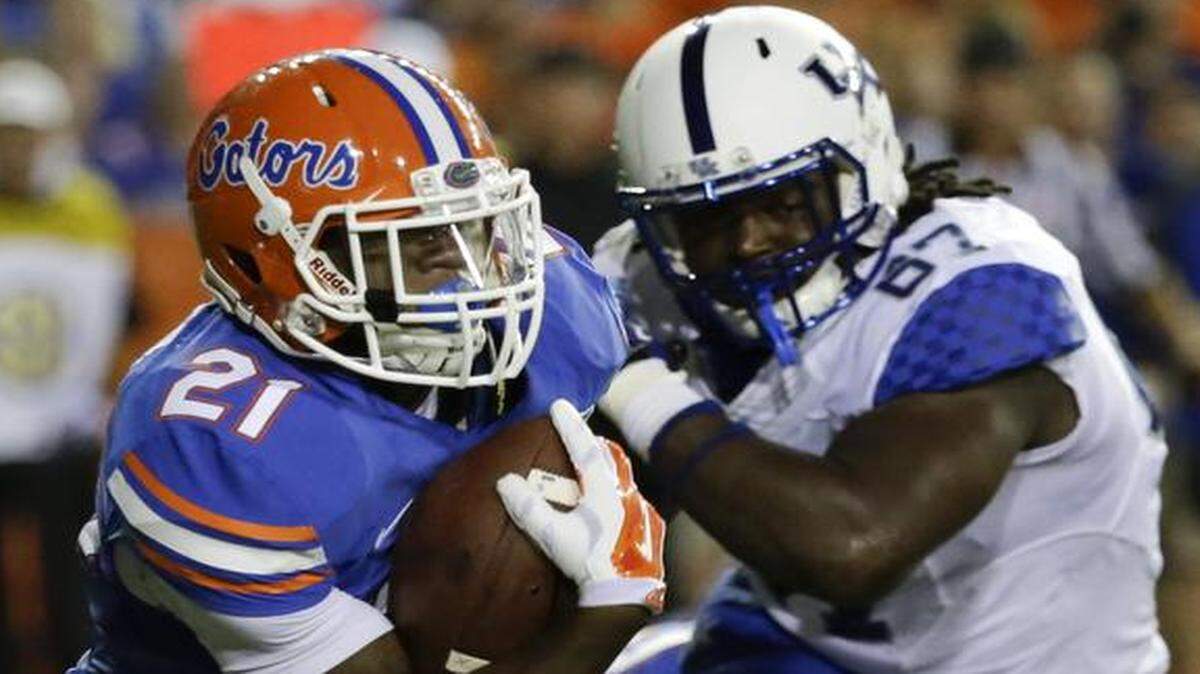 
Florida Gators sophomore running back Kelvin Taylor’s missed assignment Saturday on a third-down blitz-pickup might cost him more playing time. 

