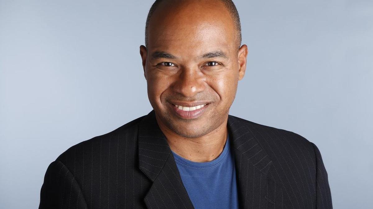 David J. Neal tries to outmatch the professional prognostications of Lee Sterling