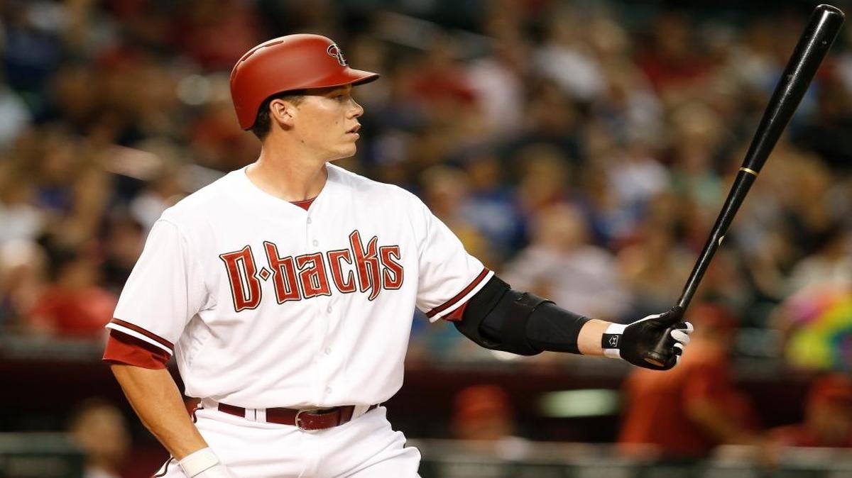 
Arizona Diamondbacks Peter O'Brien hits in the sixth inning against the Los Angeles Dodgers, Friday, Sept. 11, 2015, in Phoenix.

