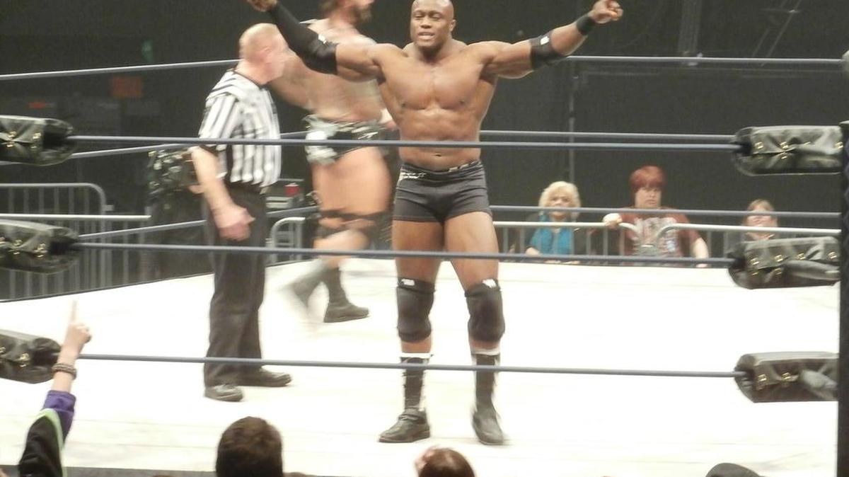 TNA Impact Wrestling’s Bobby Lashley is also an MMA fighter. He scored a victory at Bellator MMA 145: With a Vengeance on Friday, Nov. 6 live on Spike TV from the Scottrade Center in St. Louis.