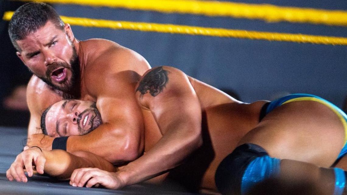Glorious Bobby Roode, who has a chinlock on The Perfect 10 Tye Dillinger, will wrestle Dillinger during WWE’s Survivor Series Weekend at NXT TakeOver: Toronto, which is 8 p.m. EST Saturday, Nov. 19 live on WWE Network from the Air Canada Centre.