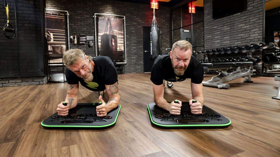 How a chance encounter led a pro wrestler and a Miami TV reporter to planking