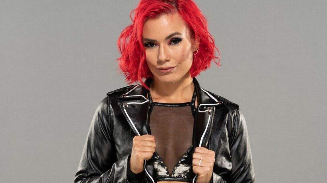 Killer Kelly to tear apart Impact Knockouts in Chicago and then tear into deep dish pizza