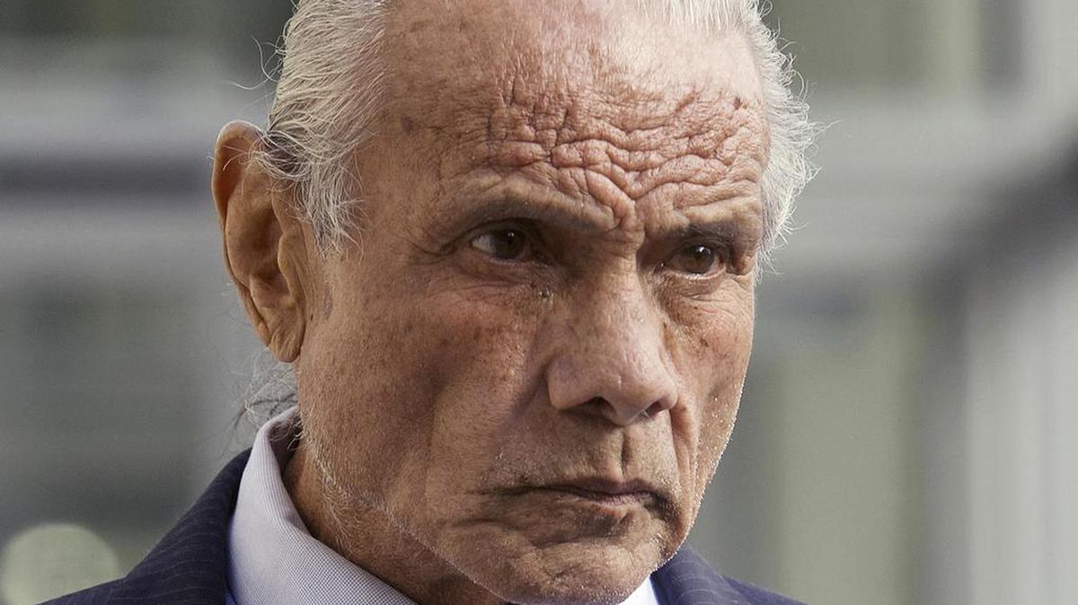 In this Nov. 2, 2015 file photo, former professional wrestler “Superfly” Jimmy Snuka leaves Lehigh County Courthouse in Allentown, Pa. A lawyer representing Snuka said family members told him that Snuka died Sunday, Jan. 15, 2017, at his son-in-law’s home near Pompano Beach in South Florida. Snuka, who was inducted into the WWE Hall of Fame in 1996, was 73.