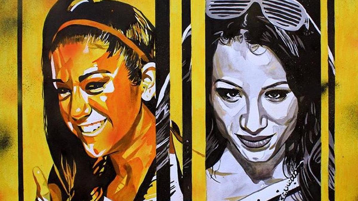 
WWE NXT women’s champ Bayley (left) and WWE diva and former NXT women’s champ The Boss Sasha Banks of Team B.A.D. hit the artist’s canvas via Rob Schamberger. Bayley will defend her title against Banks in a 30-minute Iron Women Match in the main event of NXT TakeOver: Respect on Wednesday, Oct. 7 on WWE Network from Full Sail Live at Full Sail University in Winter Park, near Orlando.
