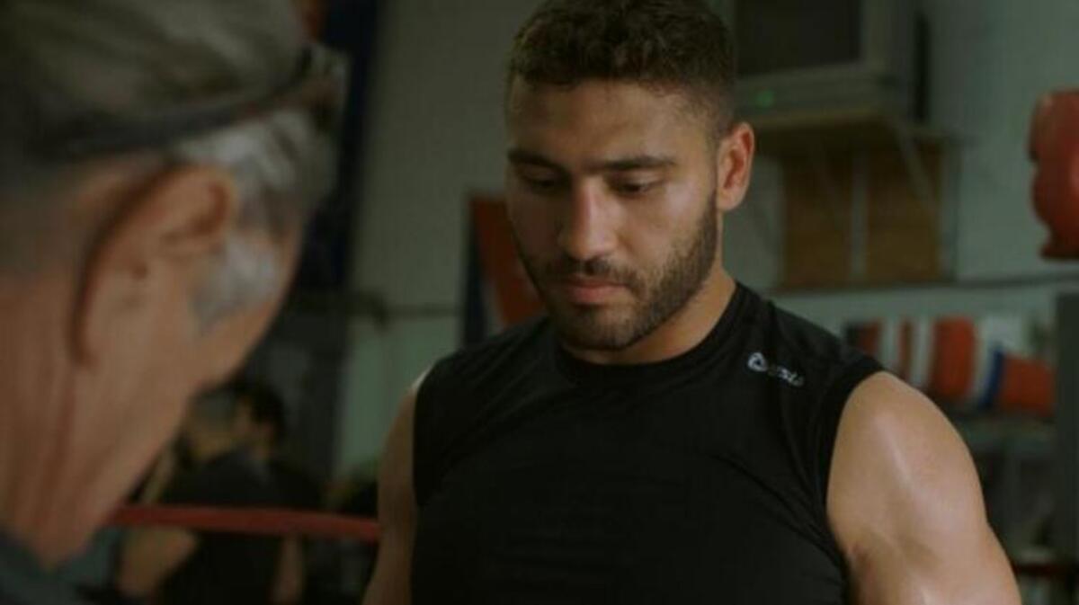 Unbeaten Ahmed Elbiali will face former light-heavyweight champion Jean Pascal on Friday.