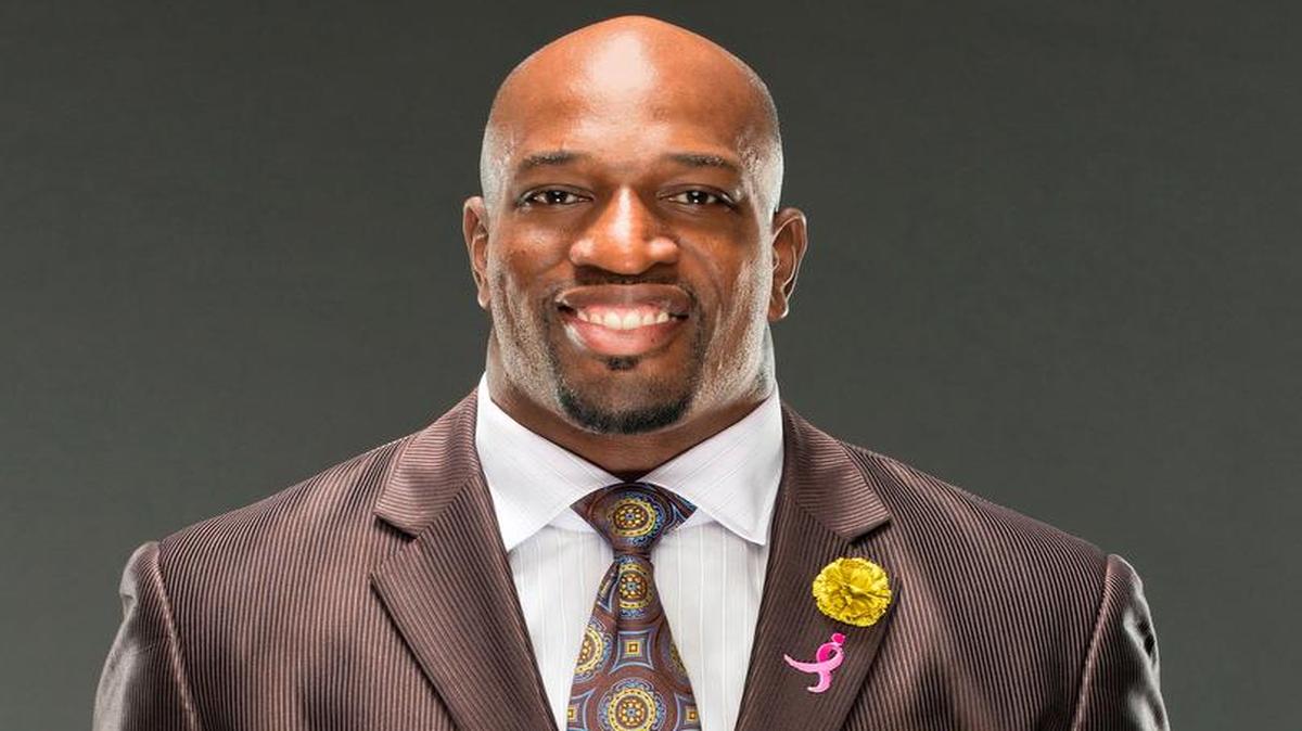 WWE superstar Titus O’Neil, a former University of Florida football player as Thaddeus Bullard, enjoys talking, watching college football.