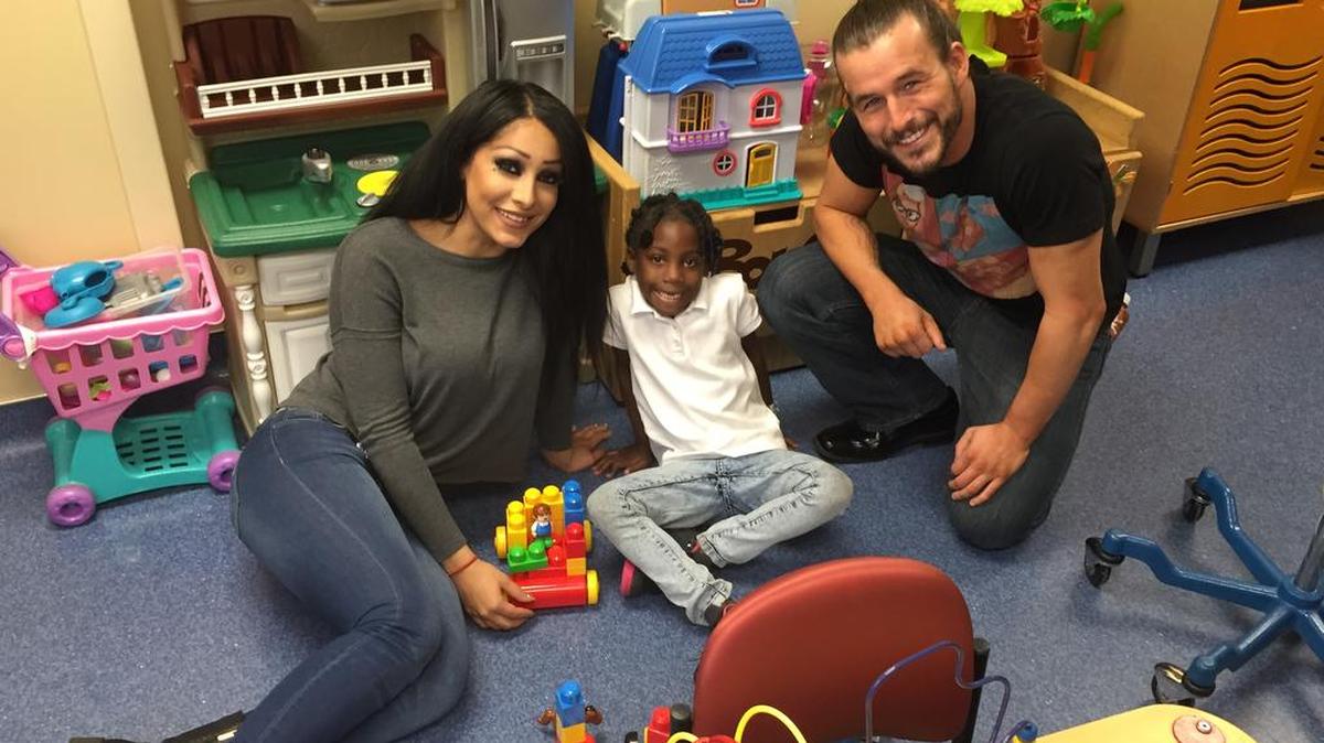 Ring of Honor Wrestling stars Mandy Leon and Adam Cole visited the kids at the Sunrise Children’s Hospital on Saturday, March 11 as part of Ring of Honor’s 15th Anniversary Weekend in Las Vegas.