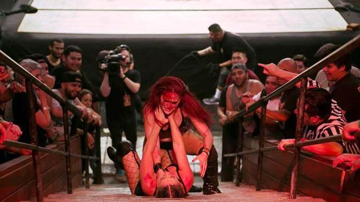 It’s a cut throat cat fight when Ivelisse returns to the temple to do battle with Catrina on “Lucha Underground” at 8 p.m. ET Wednesday, Oct. 4 on El Rey Network.