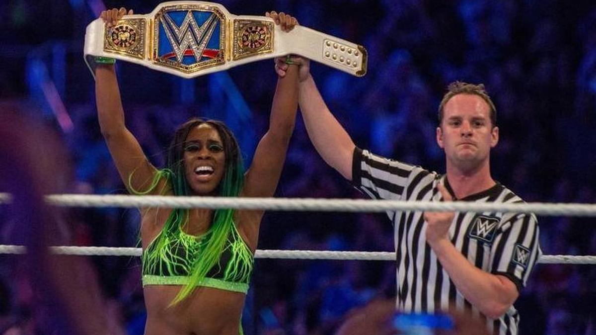 Naomi won the WWE SmackDown women’s title during WrestleMania 33 in her hometown Orlando. A former champ, she is gearing for the first WWE Women’s Royal Rumble. Your referee is Jason Ayers.