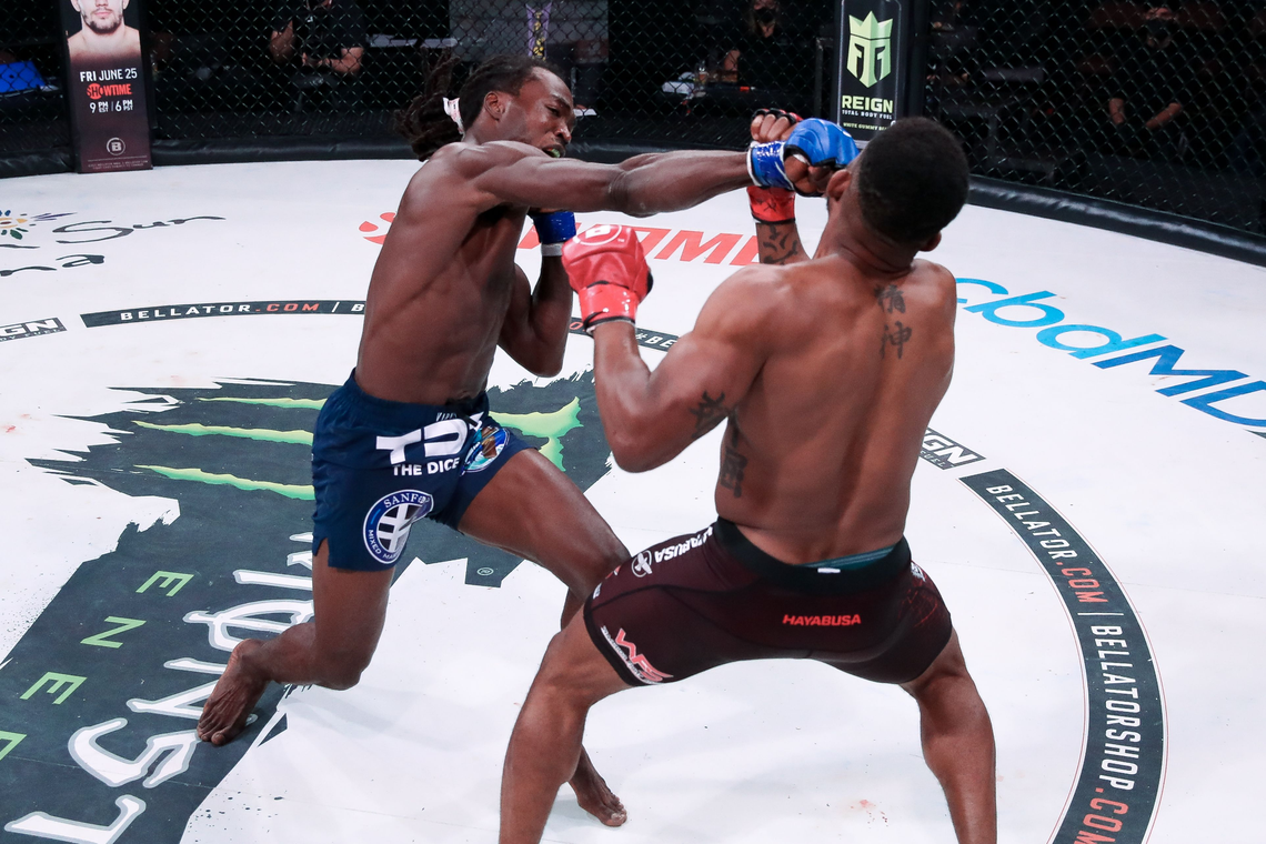 Jason “The Ass-Kicking Machine” Jackson (left) of Sanford MMA/Kill Cliff FC fights for Bellator MMA.