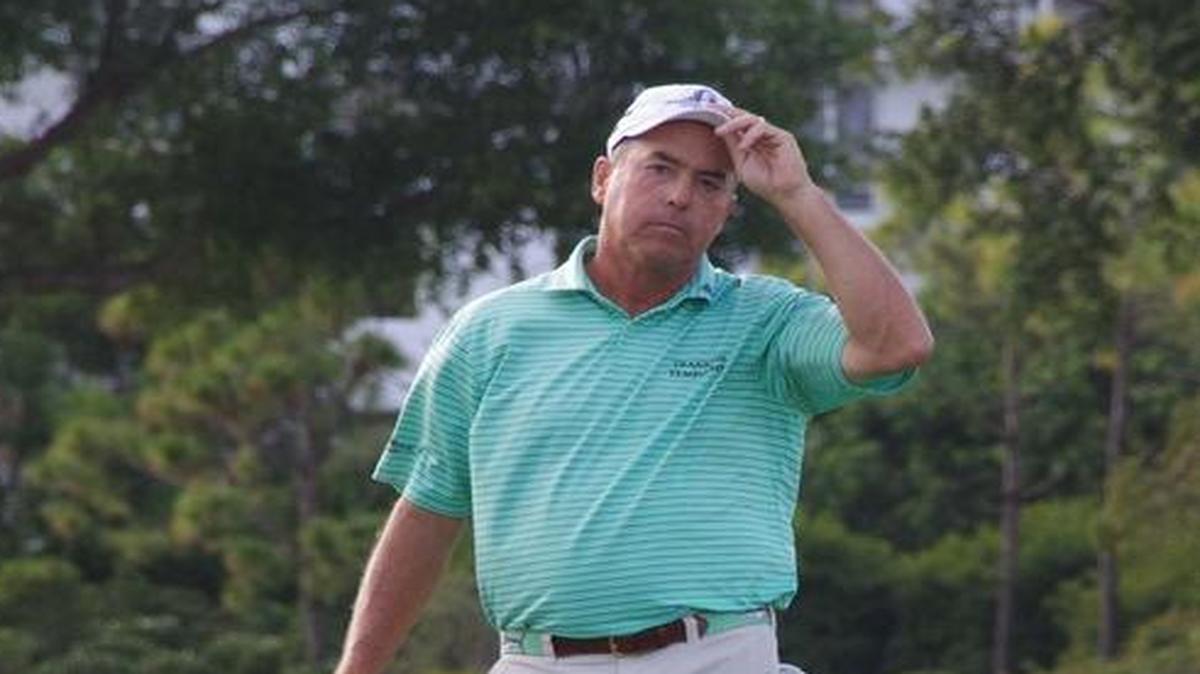Olin Browne made eight birdies in a nine-hole stretch for a two-shot lead after the first round of the Allianz Championship at The Old Course at Broken Sound in Boca Raton.