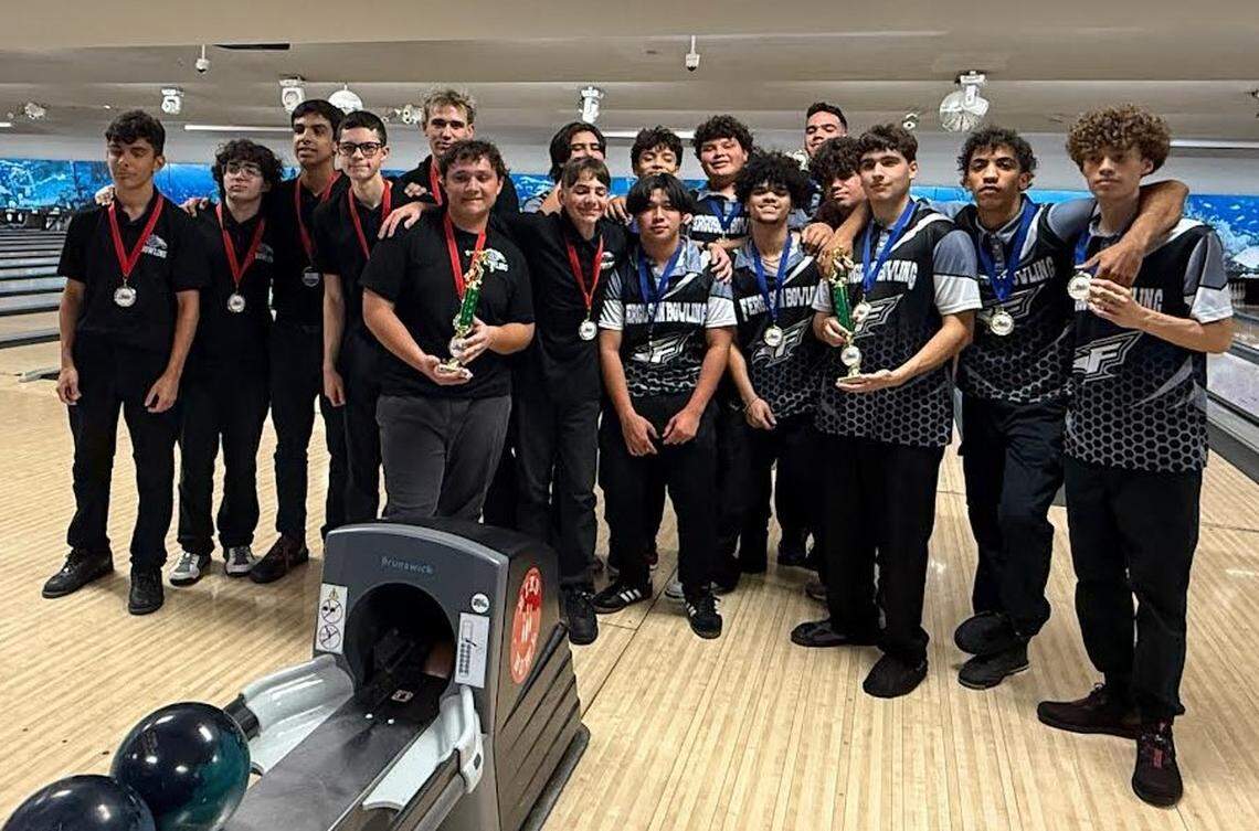 The unbeaten Ferguson boys’ bowling team (pictured right) won the Miami-Dade Youth Fair Tournament at Bird Bowl in Miami. Southwest (pictured left) was the runner-up.