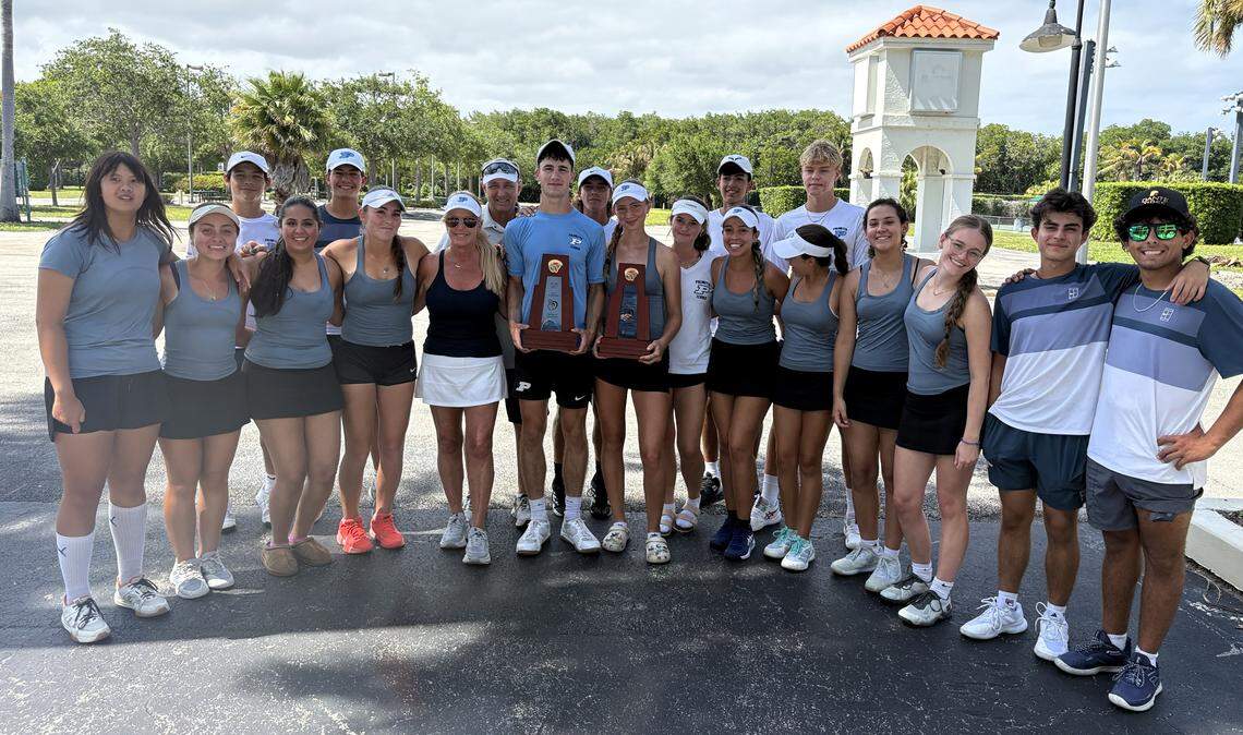 The Palmetto boys’ and girls’ tennis team swept district titles.