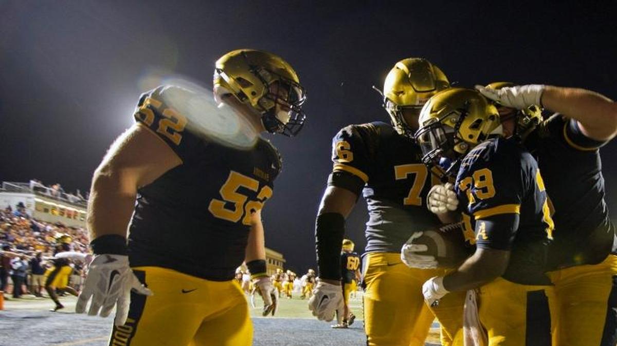 
St. Thomas Aquinas players are photographed on Friday, August 28, 2015.

