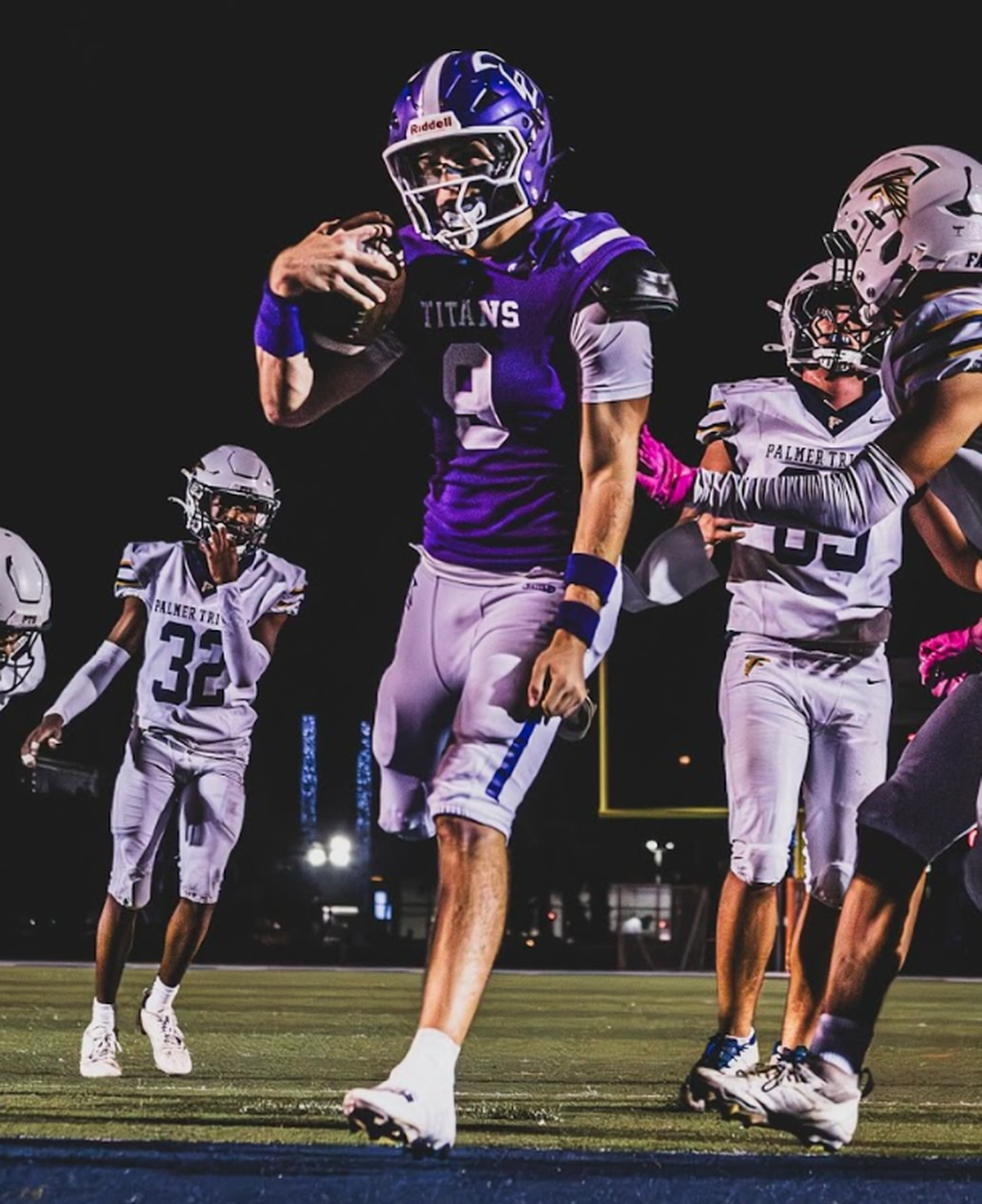 QB Zach Katz scored as True North defeated Palmer Trinity 42-17 in a 1A region quarterfinal at Tropical Park in Miami.