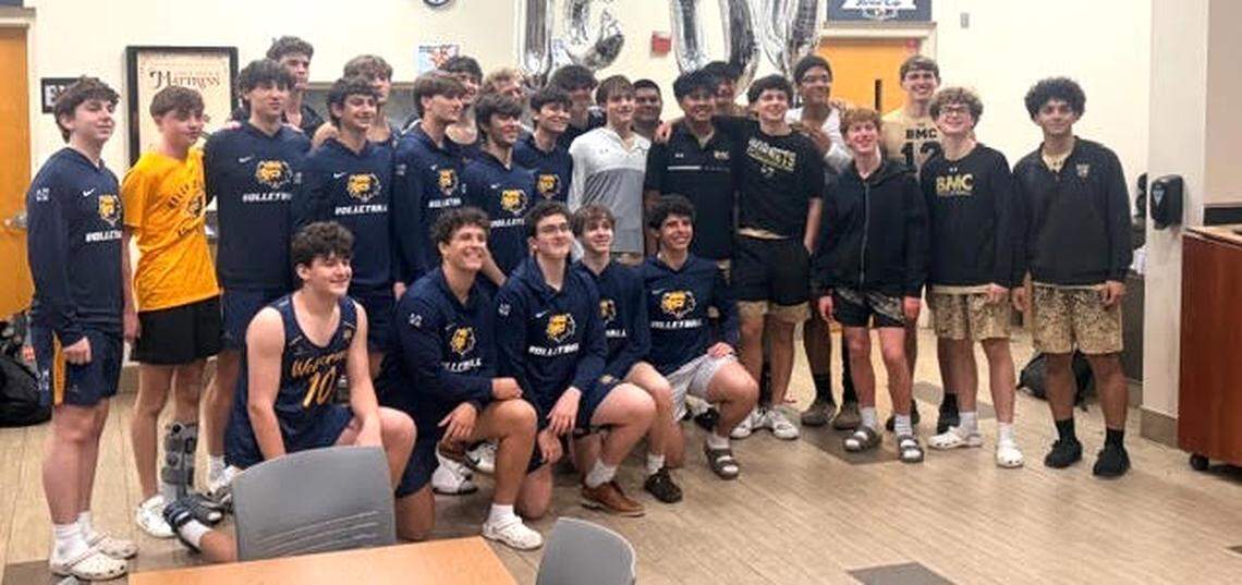 Bishop Moore hosted Belen Jesuit to a dinner after their boys’ volleyball match in Orlando.