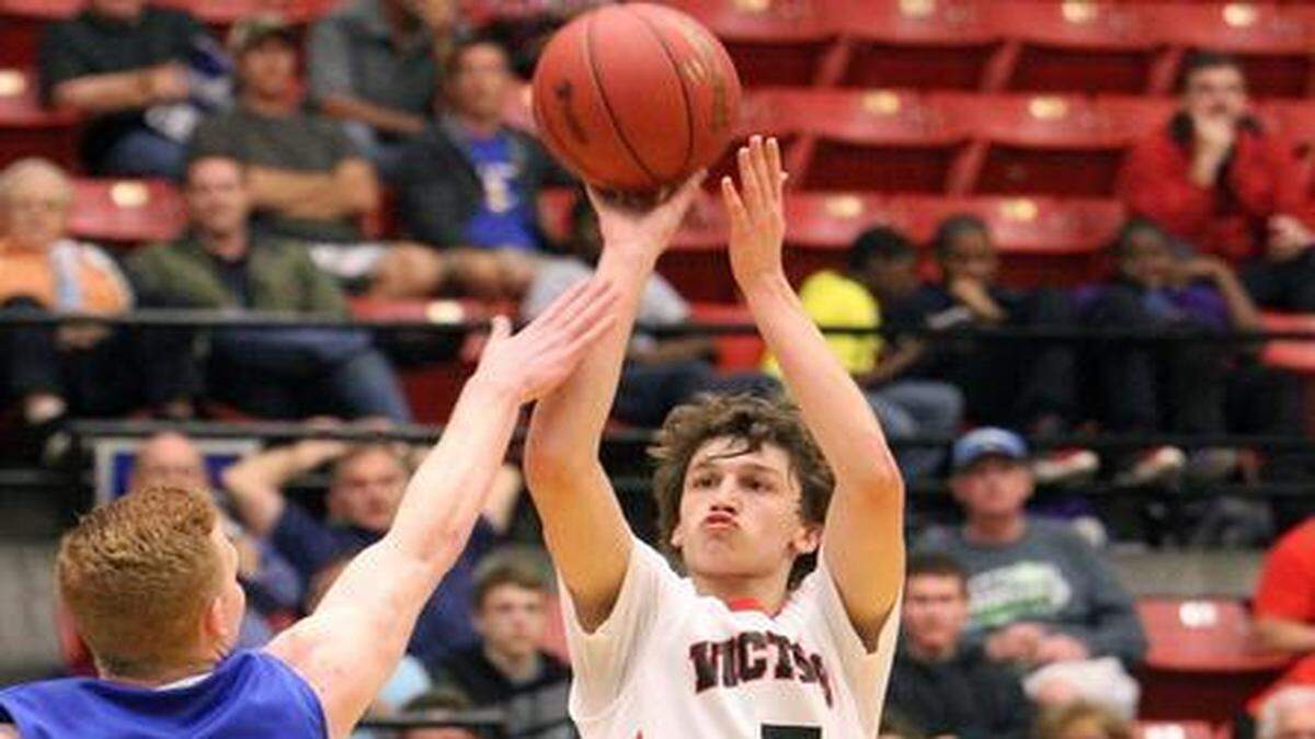 
Miami Christian’s Dylan Frye goes up for a shot against Sarasota Christian in a boys’ Class 2A state semifinal game Tuesday, Feb. 24, 2015 in Lakeland. 
