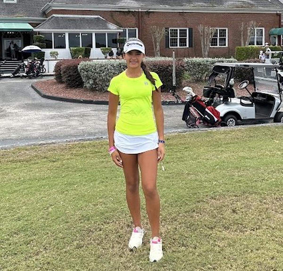 Nicole Sardinha of Divine Savior won the District 15-1A girls’ individual title to help lead the Sharks girls’ team in qualifying for regionals.