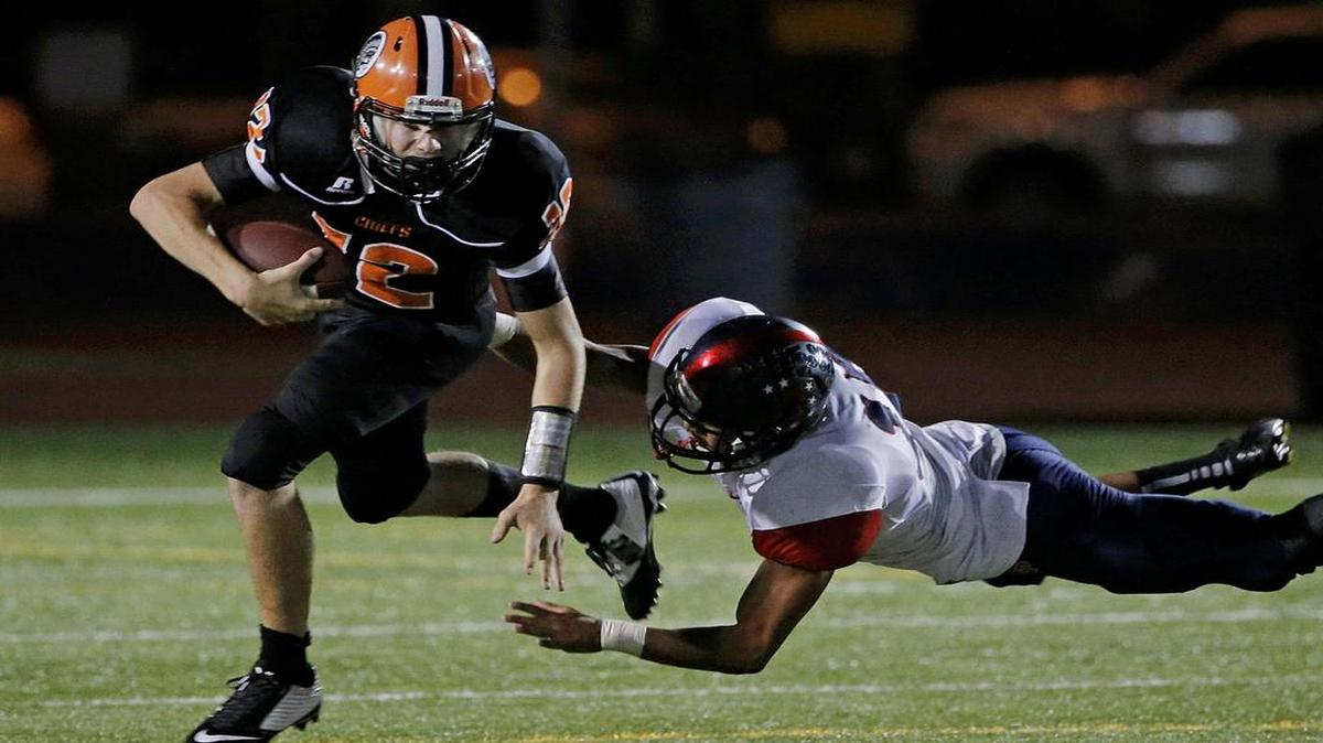 Carol City quarterback Stephen Calvert will be a game-time decision against Norland in a key District 16-6A matchup.