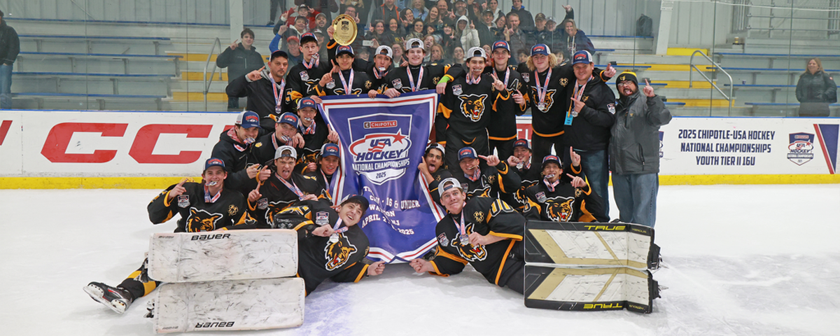 The Golden Wolves 16U national championship ice hockey team.