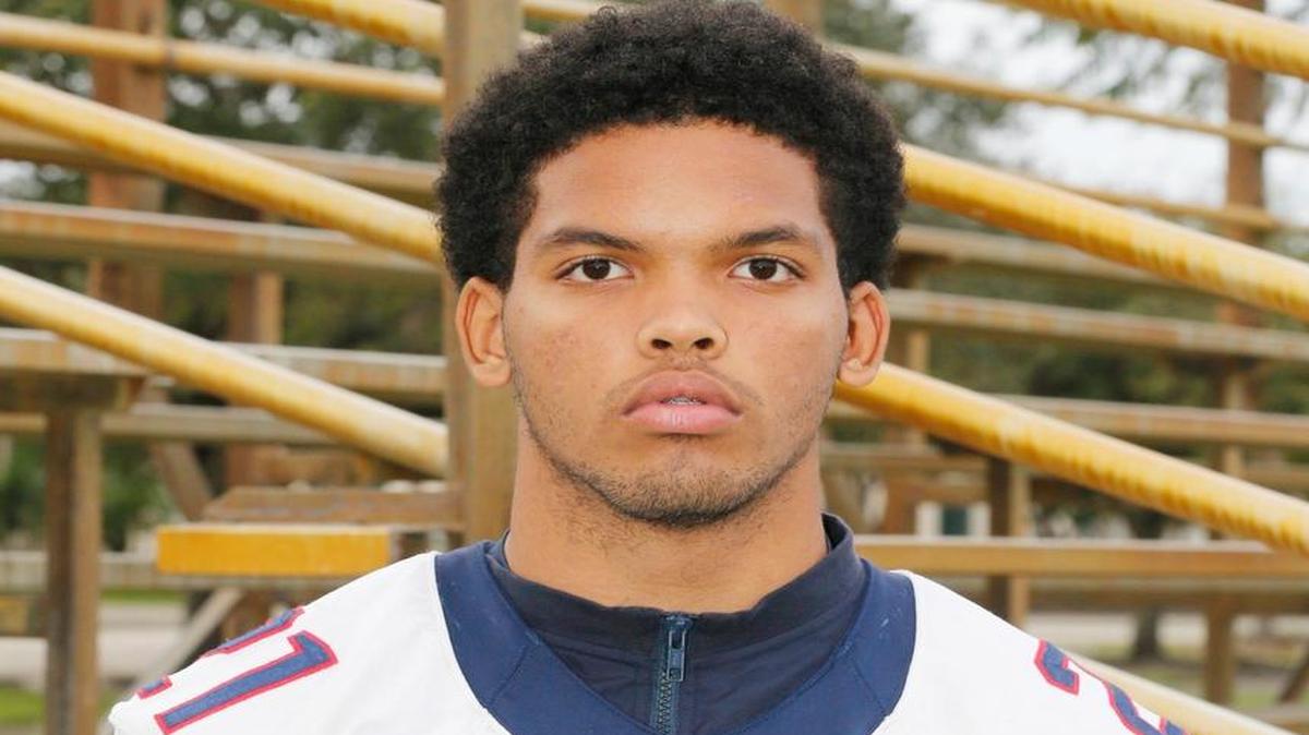Chaminade safety Justin Thomas officially declared his intention Wednesday, Feb. 3, 2016, to attend West Point and play for Army.