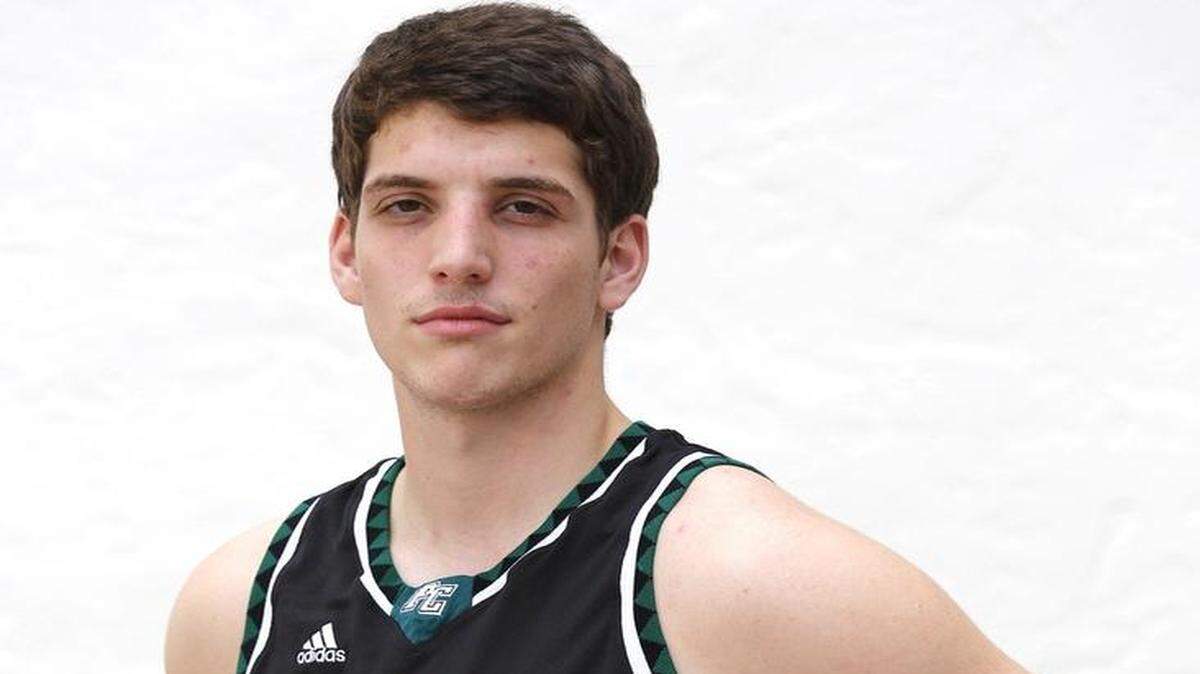 
Pine Crest star Antonio Vrankovic tweeted: “Proud to announce that I’m committing to Duke University!”
