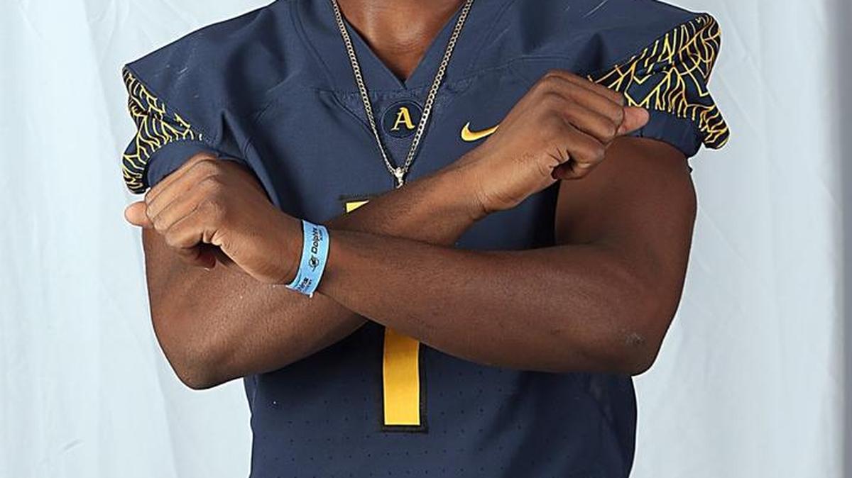 St. Thomas Aquinas cornerback Al Blades Jr. , the third-ranked player in Broward County, will continue his family tradition and play at the University of Miami.