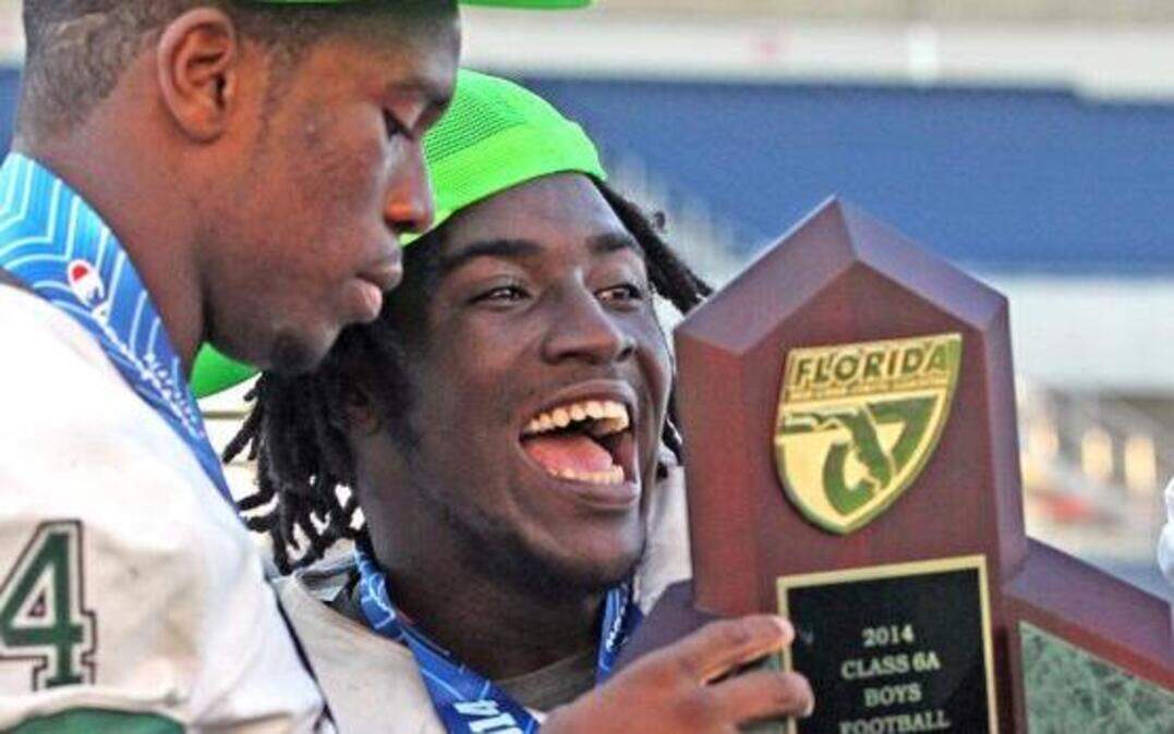 
Three-time champs: Anthony Jones, right, and Central will have new opponents in District 16-6A.
