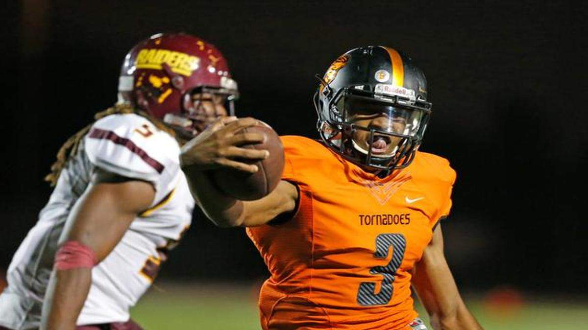 
Booker T.'s Maurice Alexander scored in the second quarter as the Tornadoes won their county-record 38th consecutive game Friday night over Glades Central at Traz Powell Stadium.
