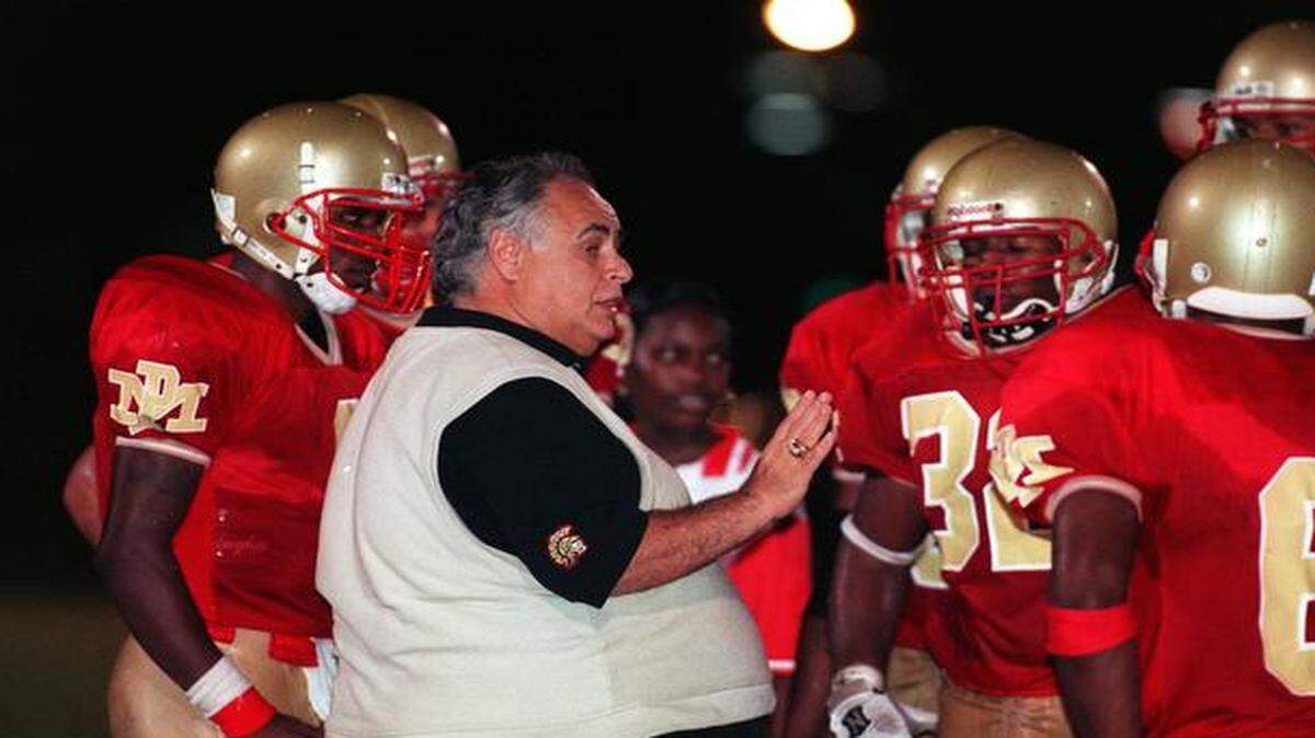
File photo: Joe Zaccheo coaches Monsignor Pace’s football team on November 20, 1998.
