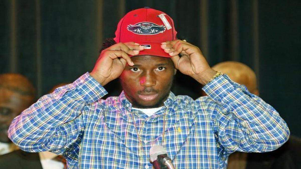
Staying in South Florida: Booker T. Washington defensive back Ocie Rose signed with FAU as part of the Owls’ 27-player class.
