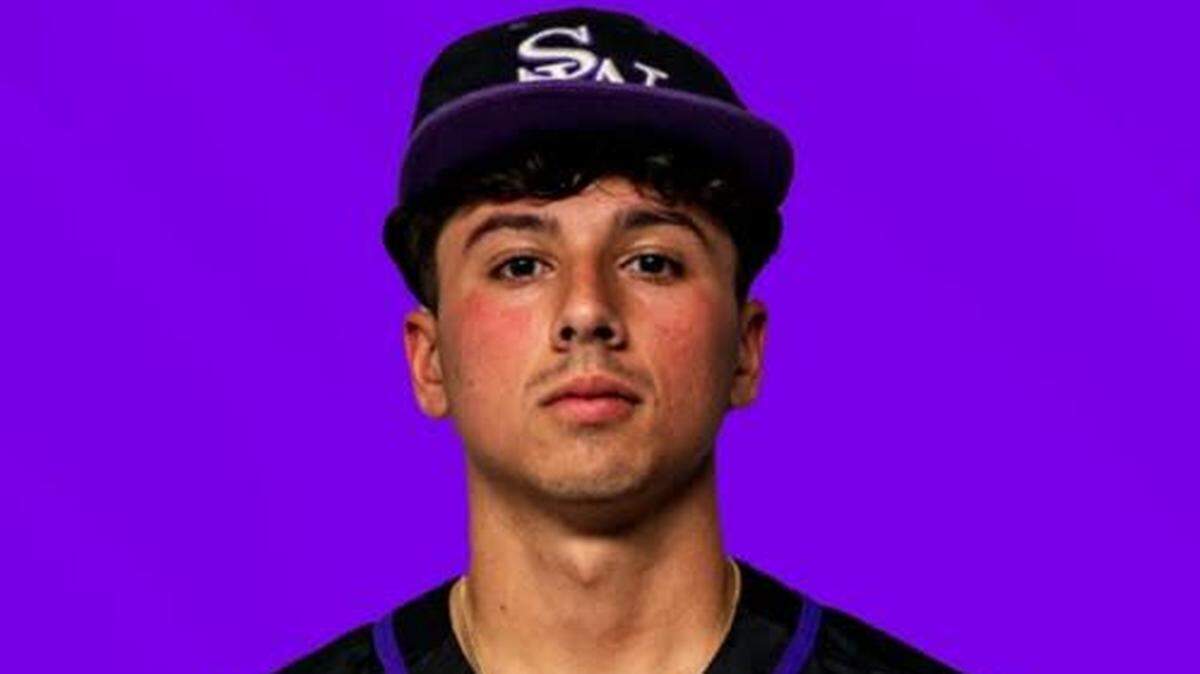 Alejandro Porta of the Southwest baseball team.