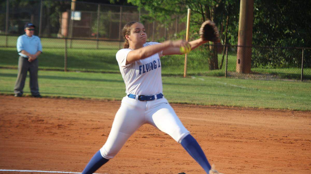 Fort Lauderdale pitcher Kaleea Washington.