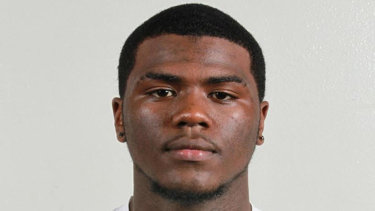 
Dillard defensive end Aaron Thompson posted 51 tackles with 12 sacks last season.
